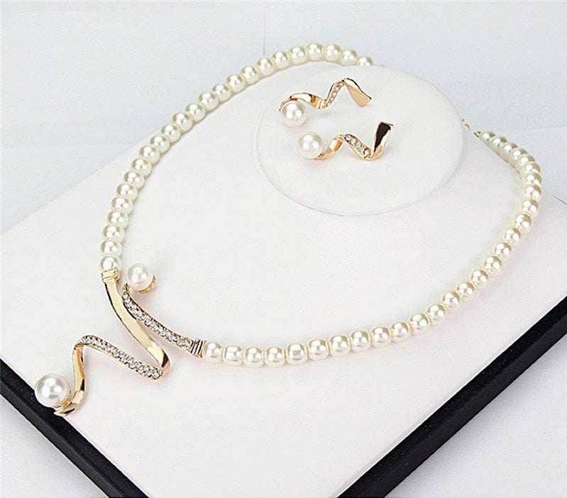 Luciya™ - Elegantsed pärlite kaelakeed