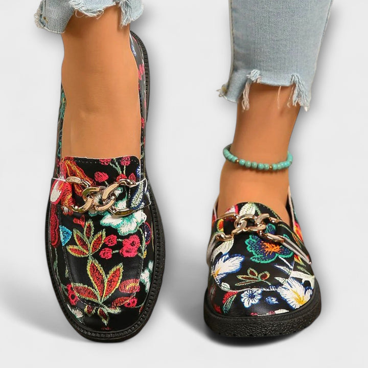 Orla – Lillemustriga Värvilised Loaferid